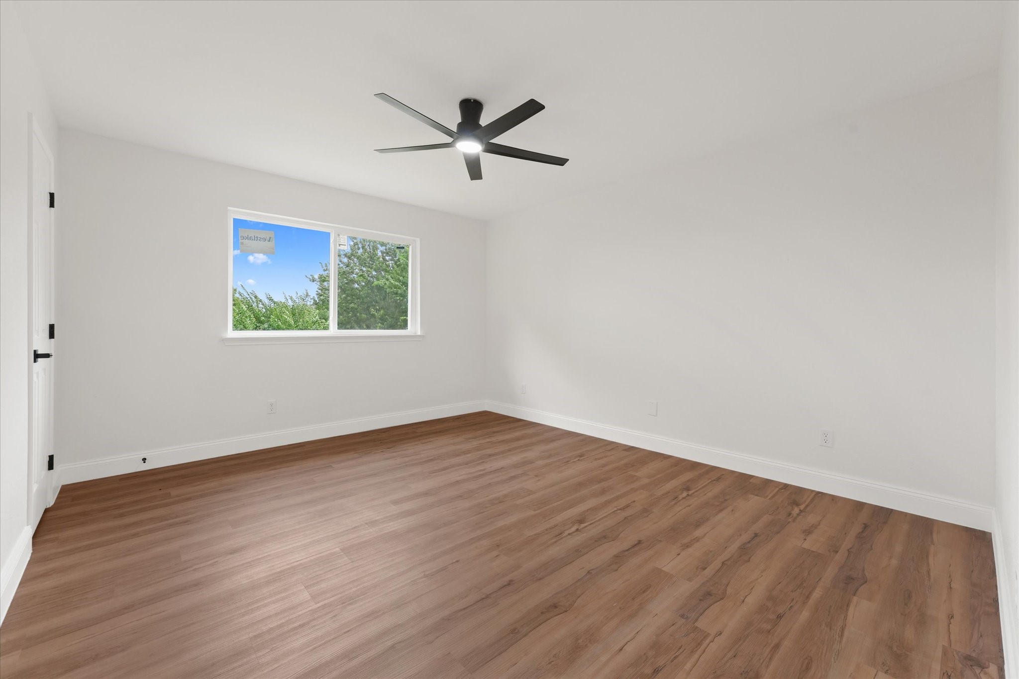 1404 Meadowbrook Drive