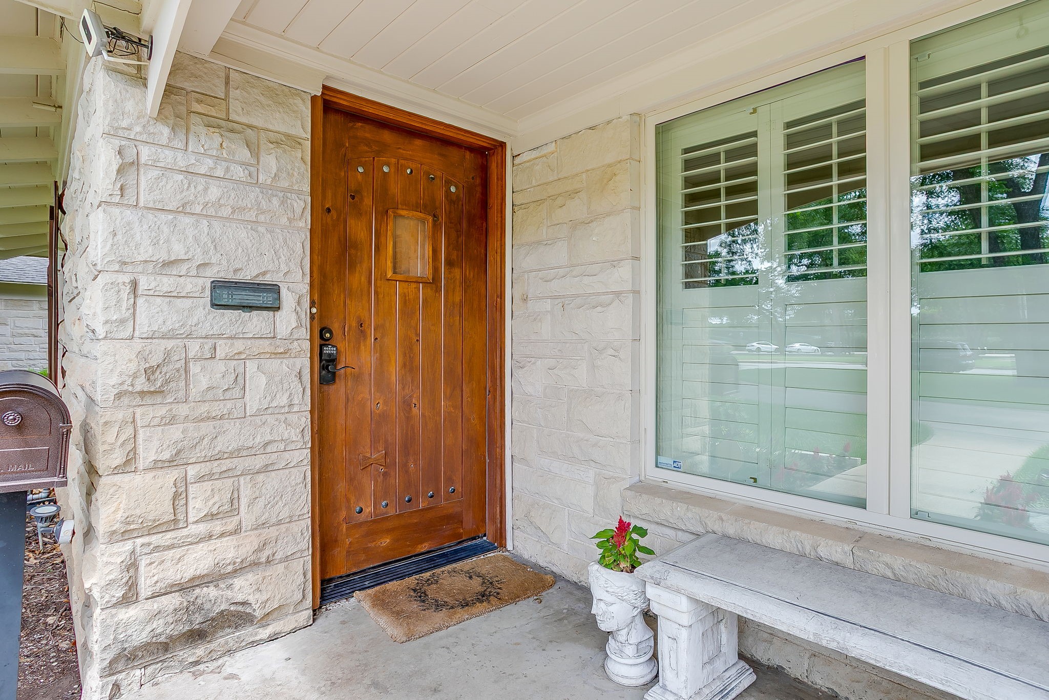 2603 Simondale Drive