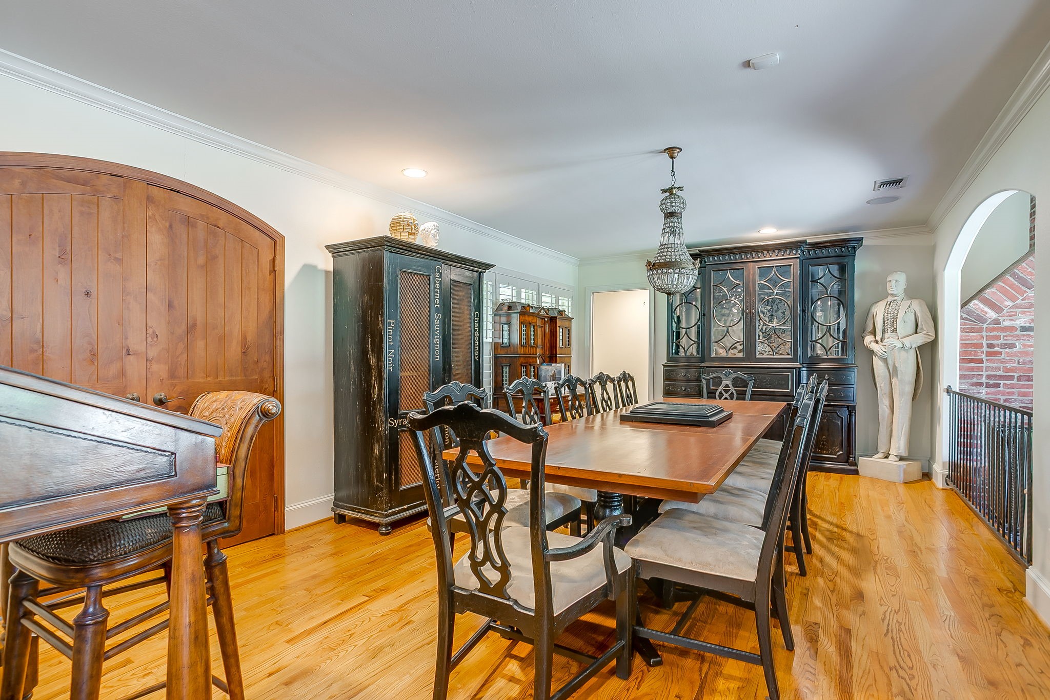 2603 Simondale Drive