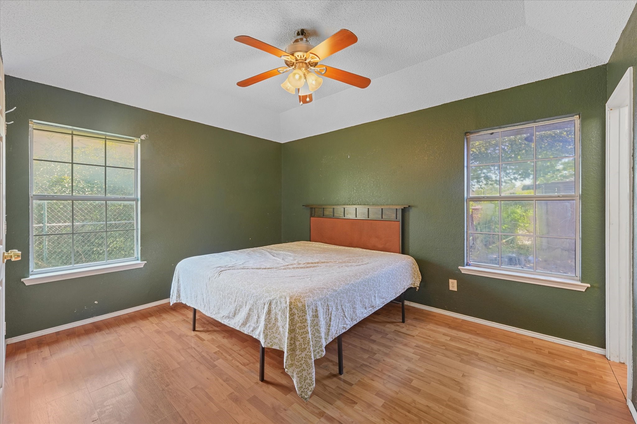 1220 Brittany Way