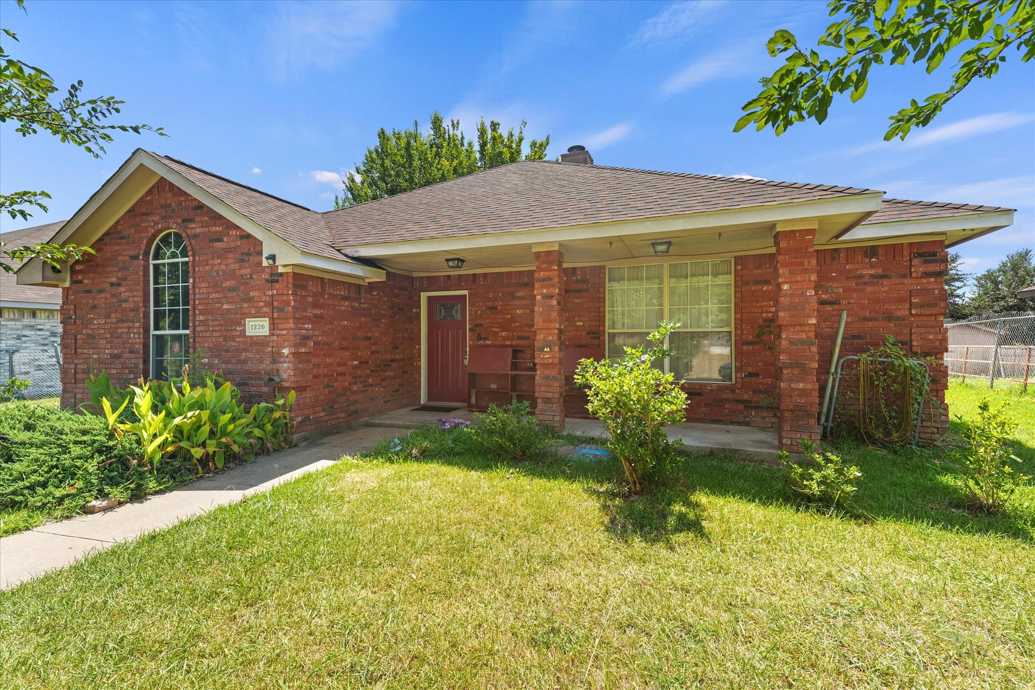 1220 Brittany Way