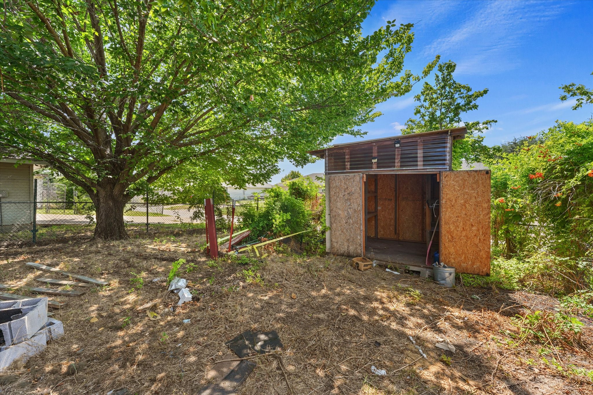 1220 Brittany Way
