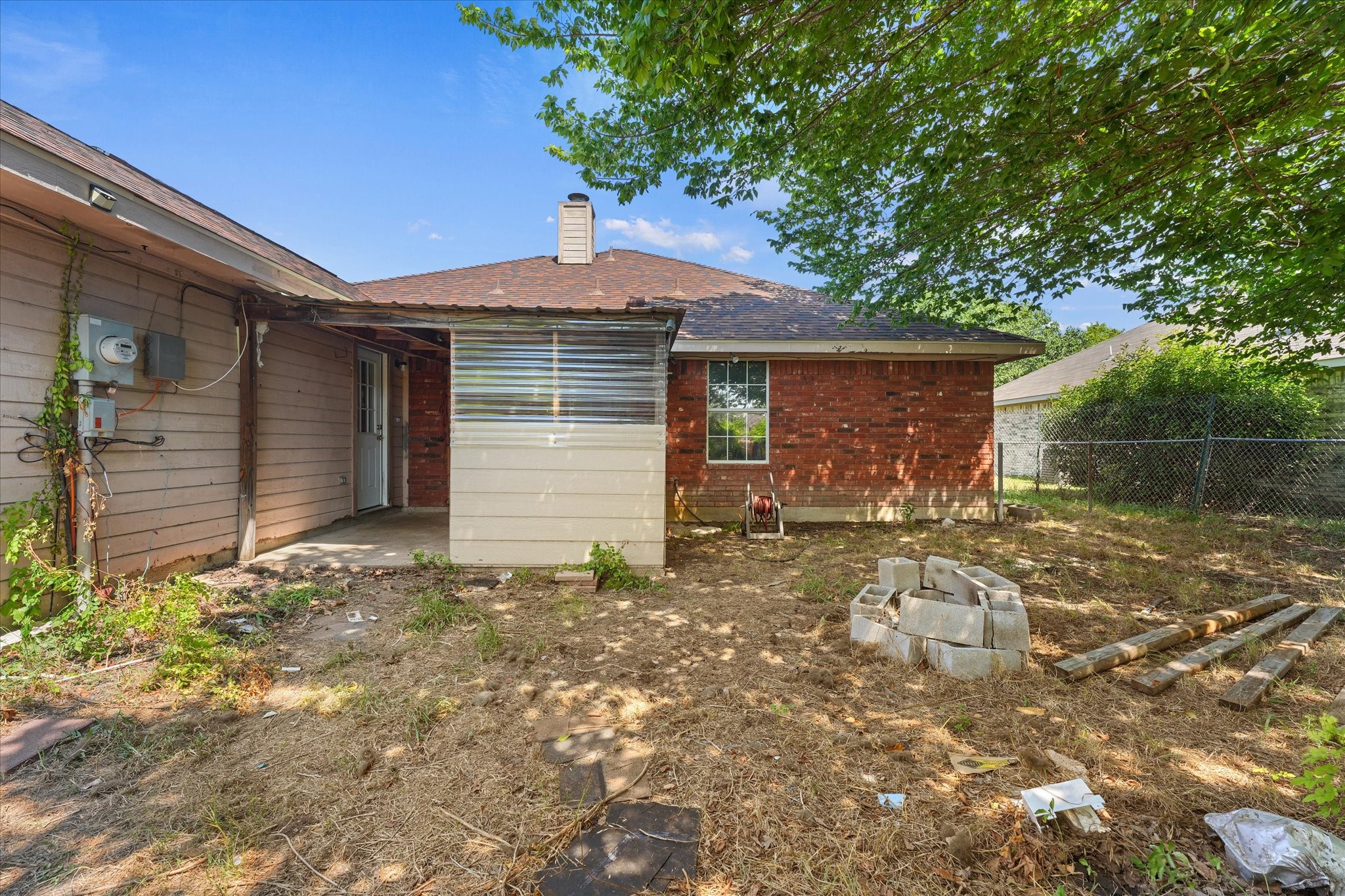 1220 Brittany Way