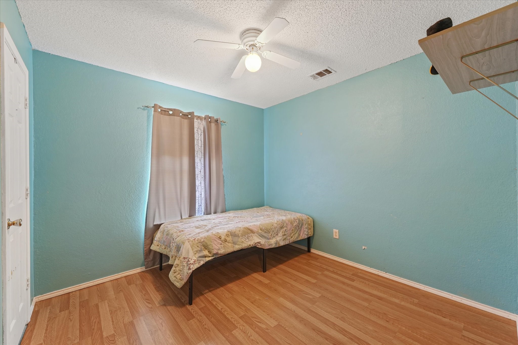 1220 Brittany Way