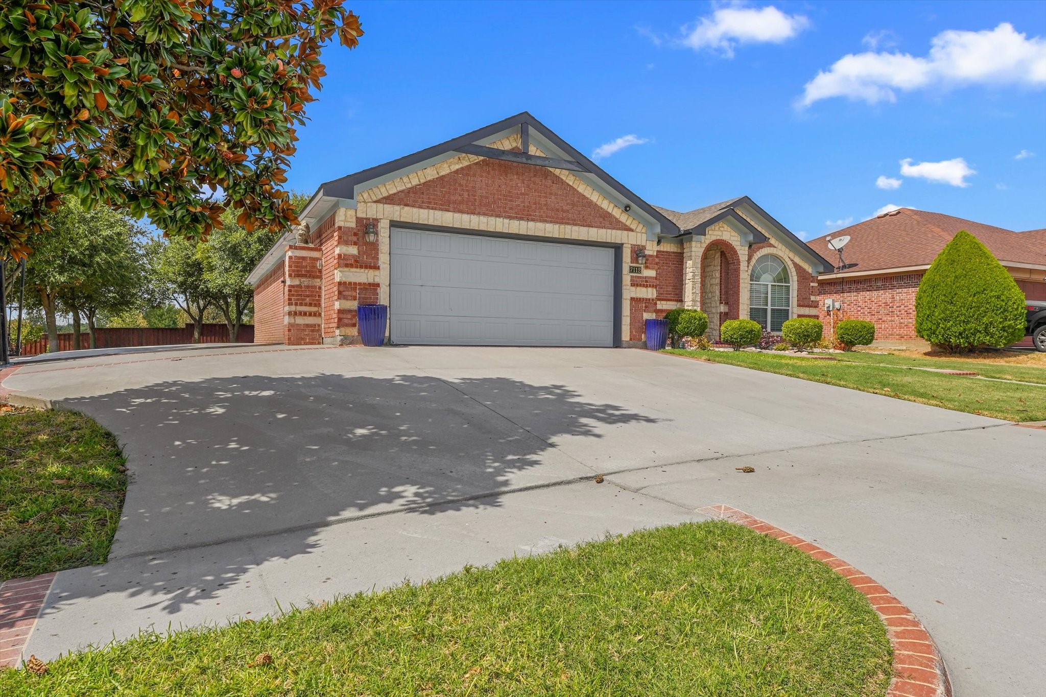 7112 Snowy Owl Street