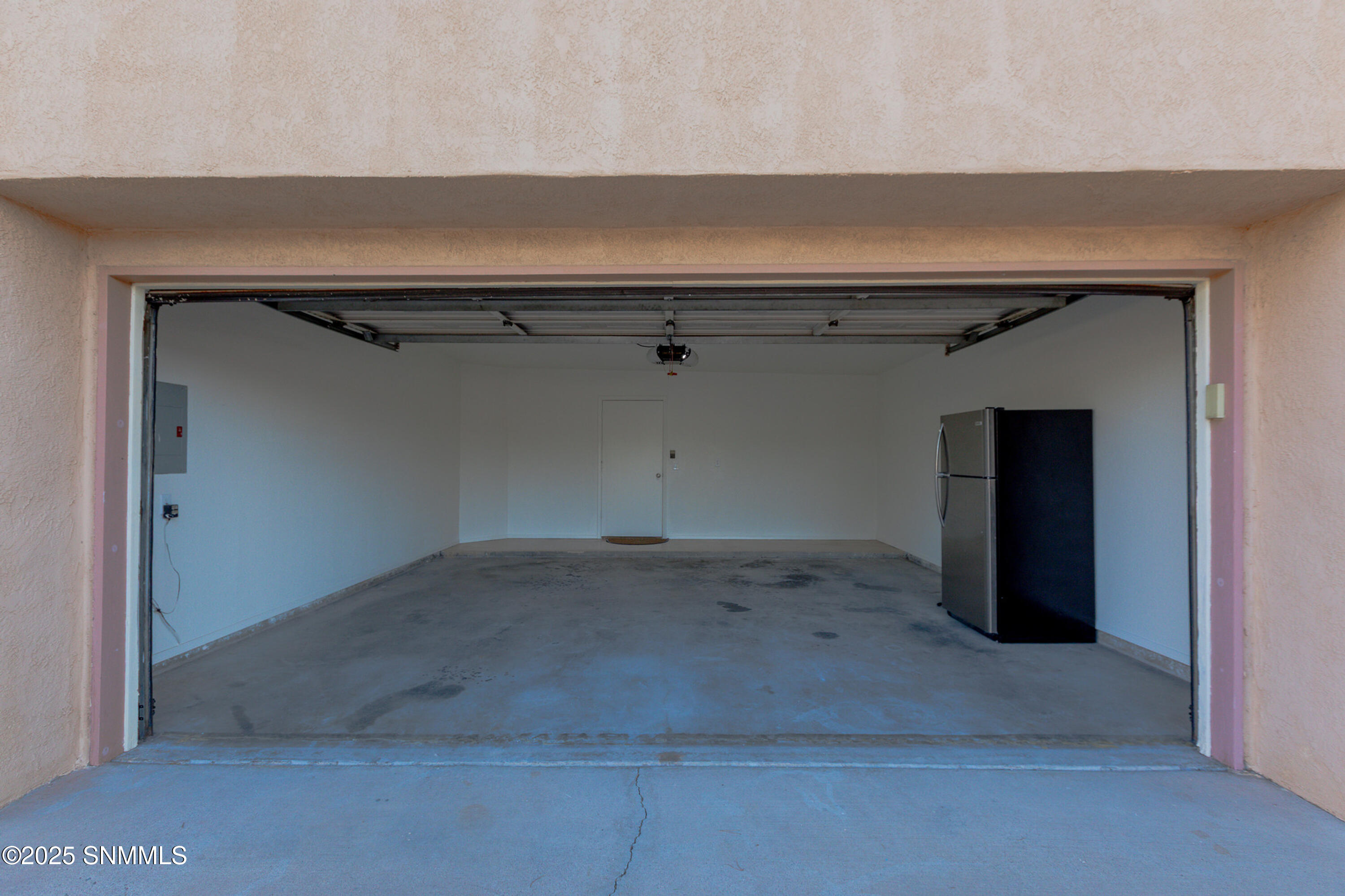 3541 Venus Street
