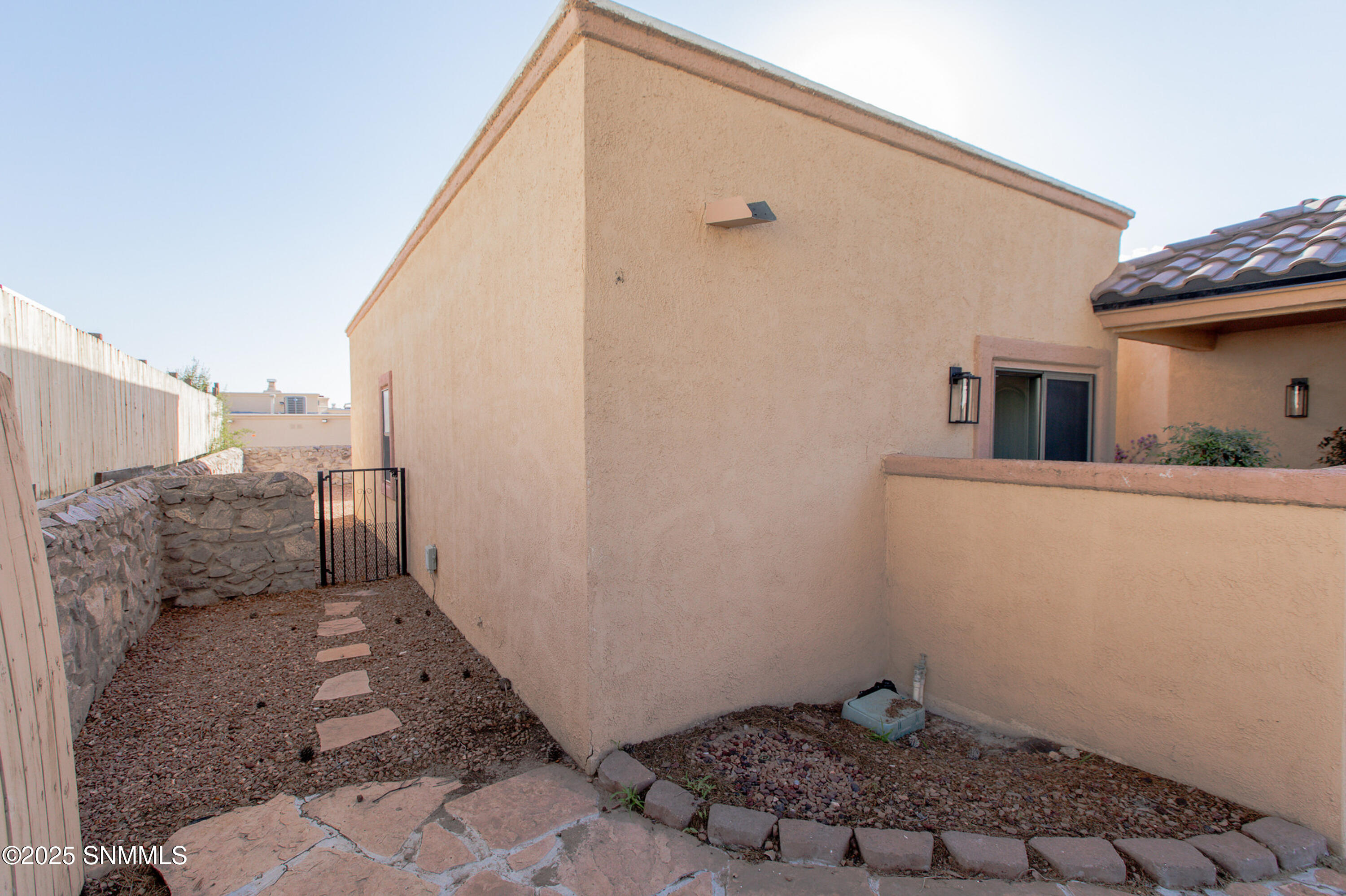 3541 Venus Street