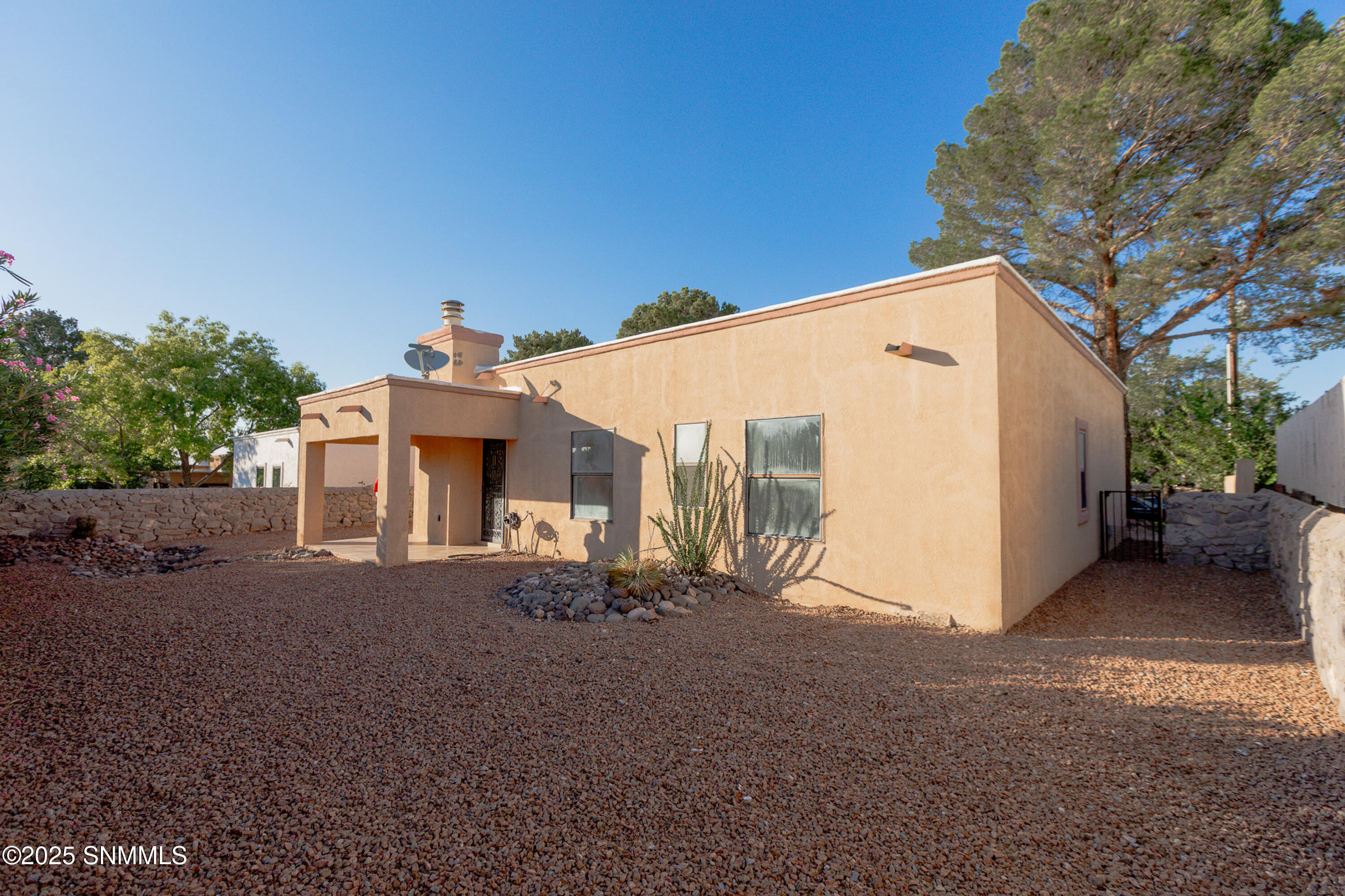 3541 Venus Street