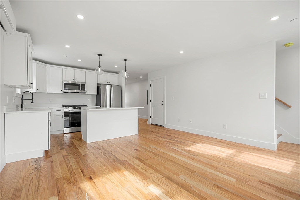 3 Wisteria Street # 3