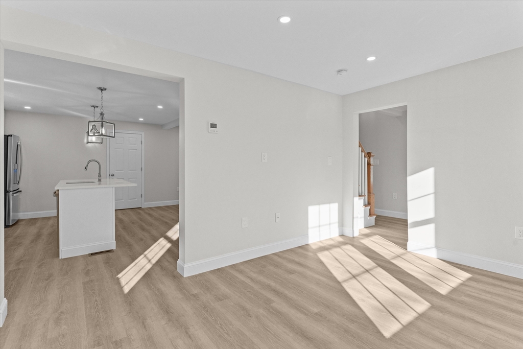 21 Greenfield St