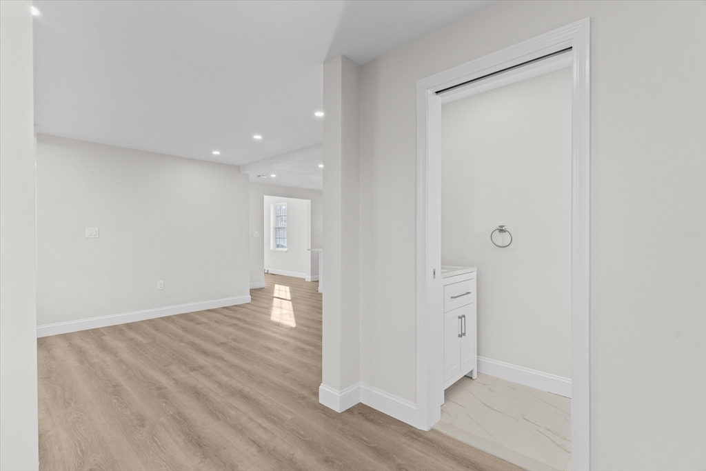 21 Greenfield St