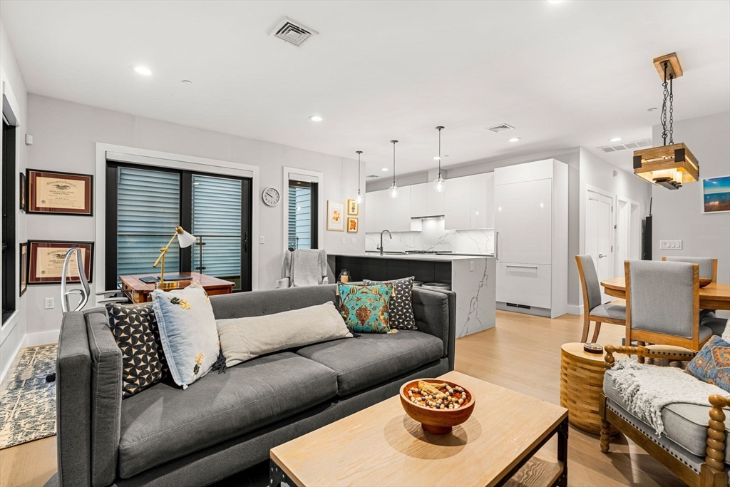 39 A St # 4