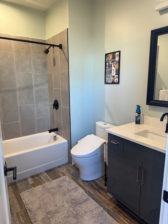 60 Cross St E # 315