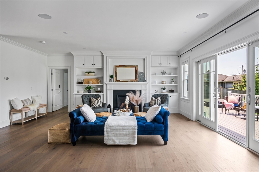 935 E. Squantum Street