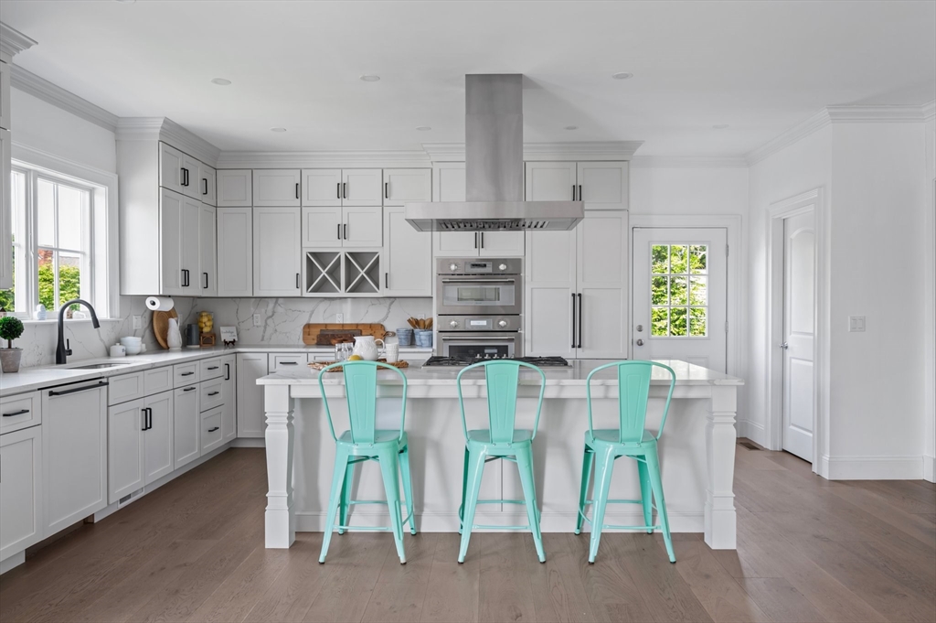 935 E. Squantum Street