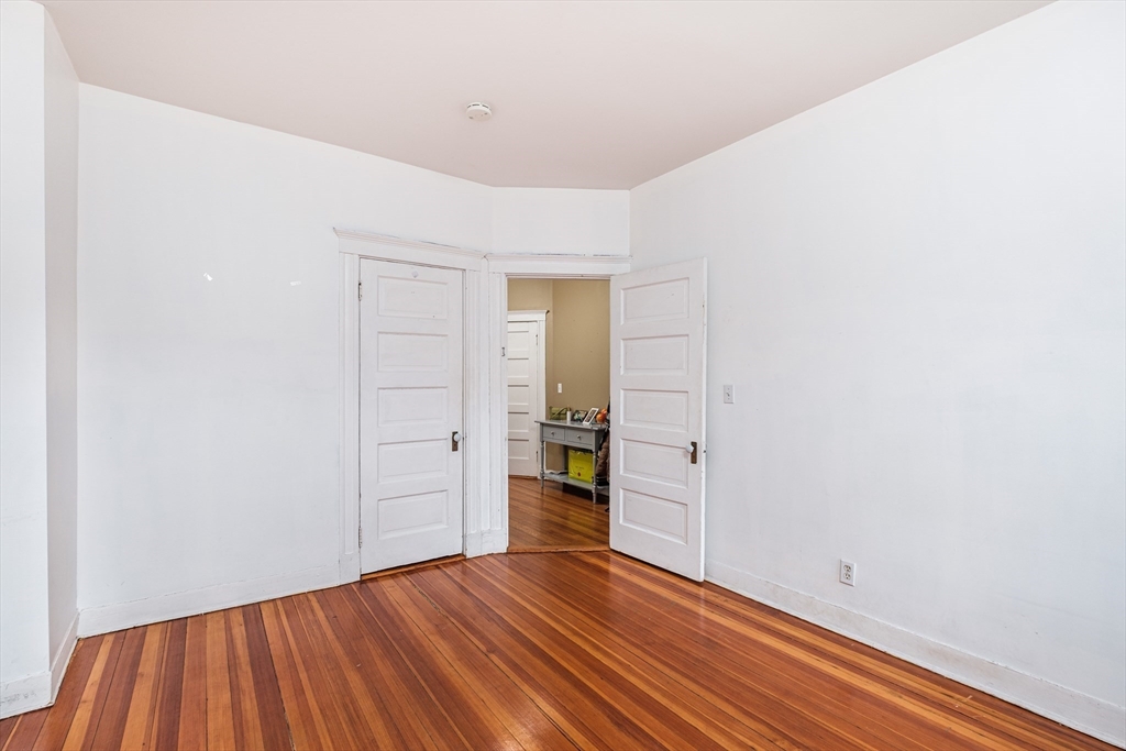 44 Orkney Rd # 3