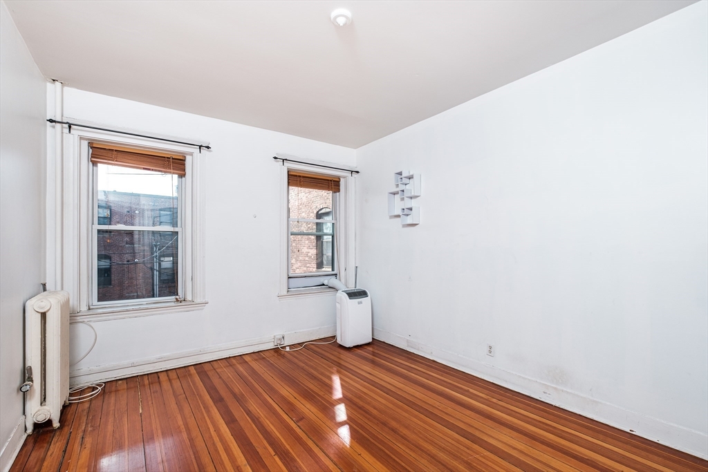 44 Orkney Rd # 3