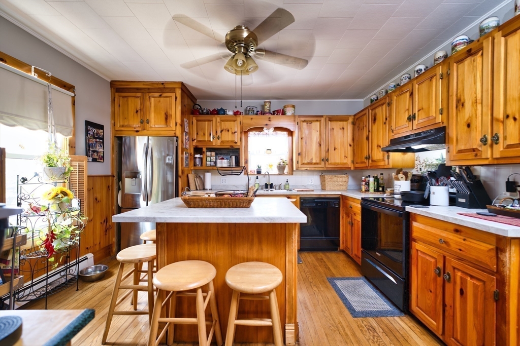 467 Brock Ave