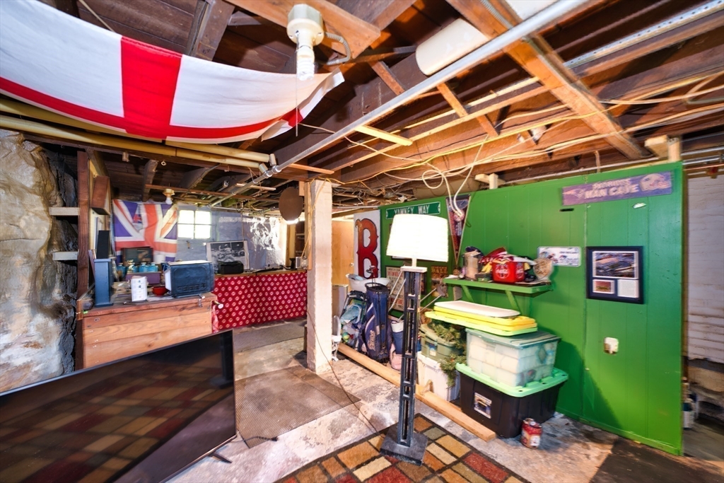 467 Brock Ave