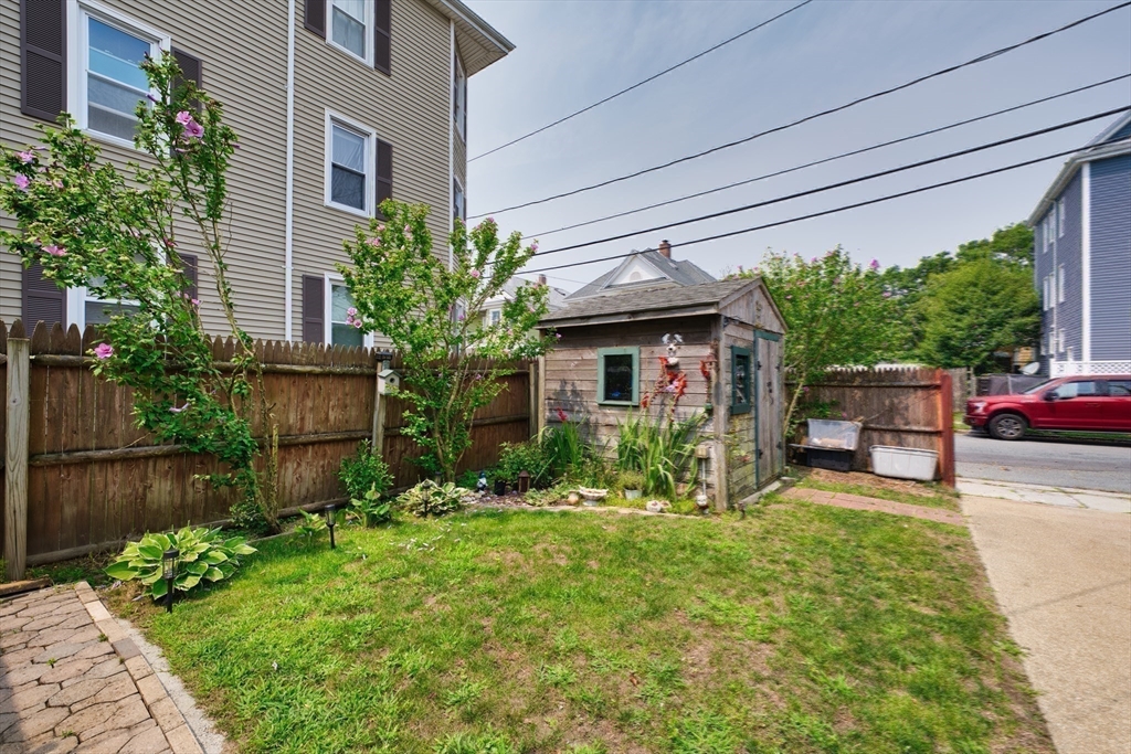 467 Brock Ave