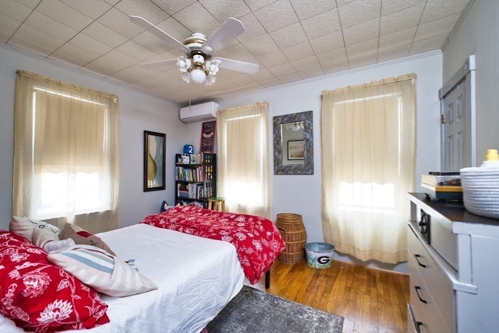 467 Brock Ave