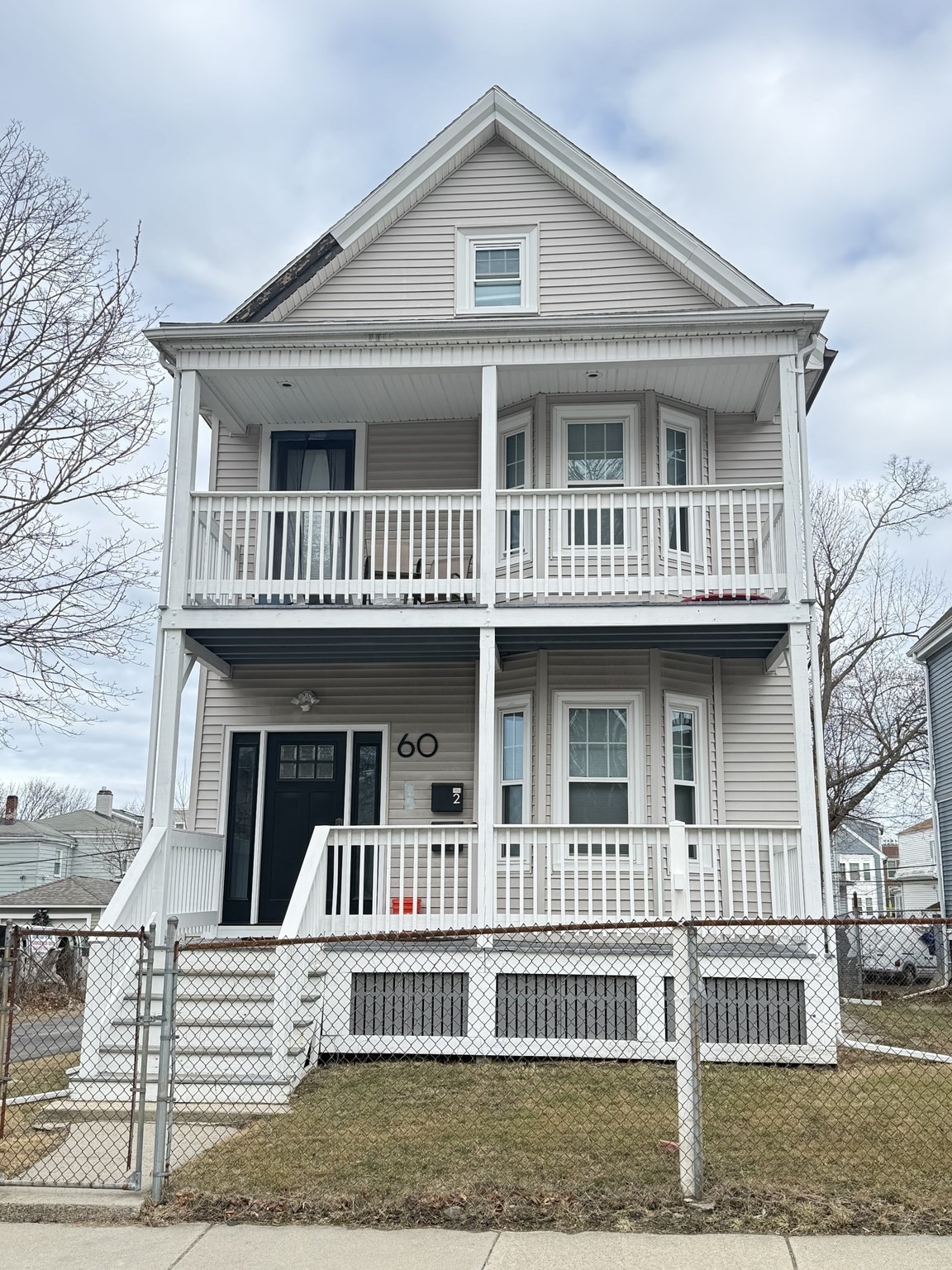 60 Thetford Ave