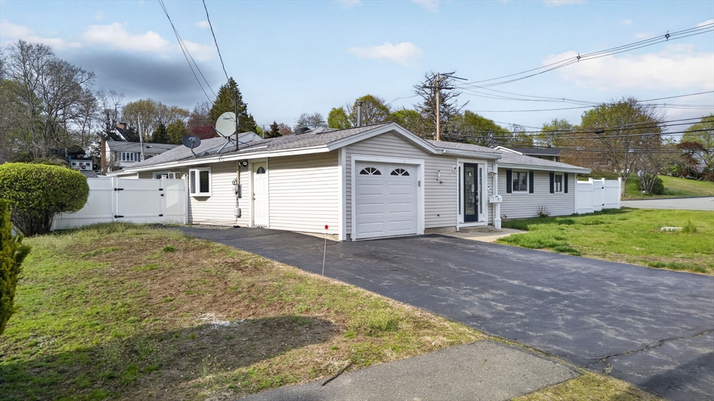 1 Reed Rd