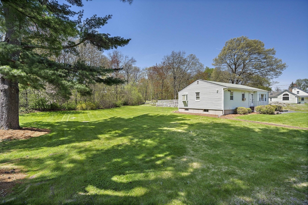 447 E Main St