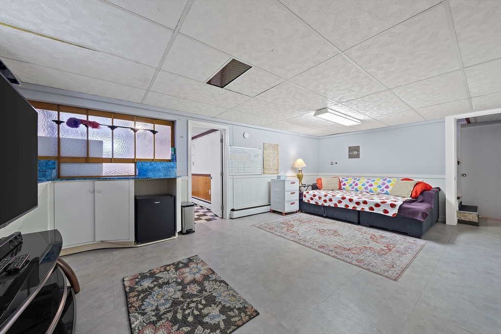 447 E Main St