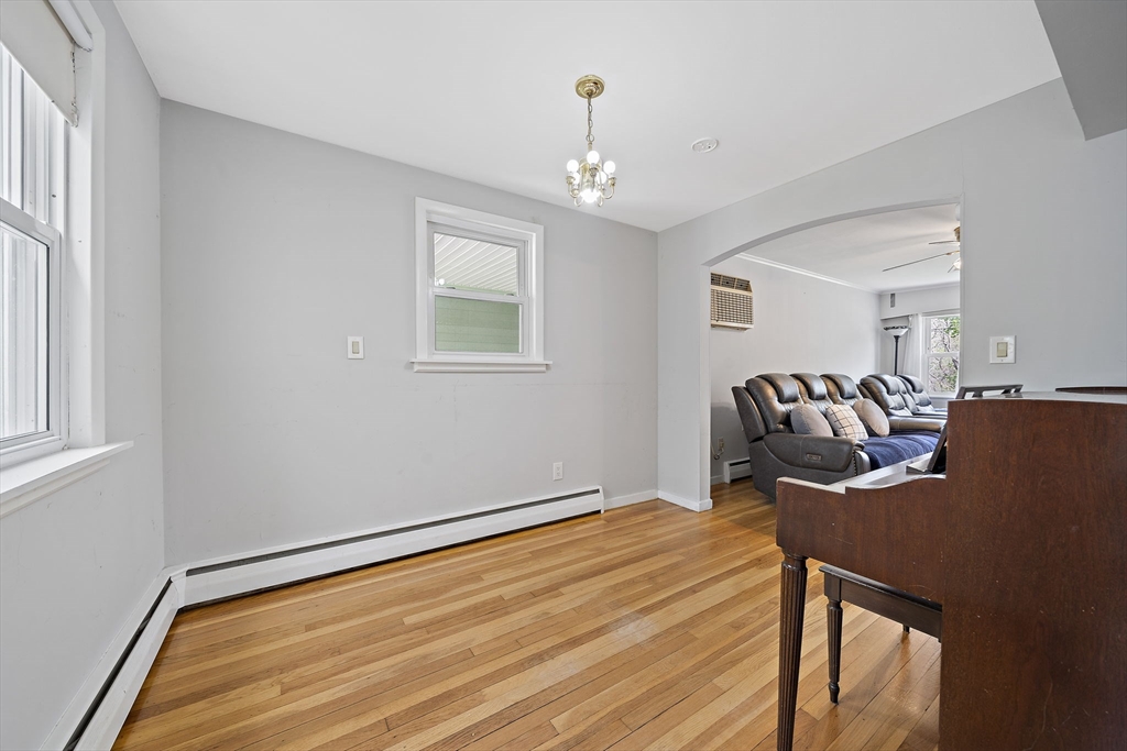 447 E Main St