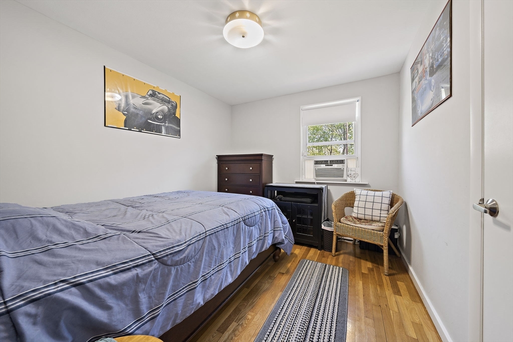 447 E Main St