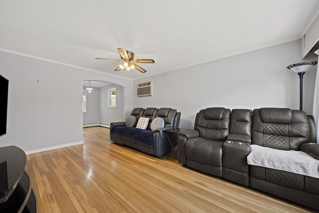 447 E Main St