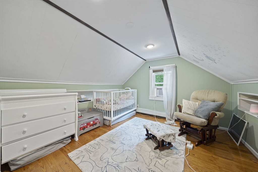 285 Raynor Ave