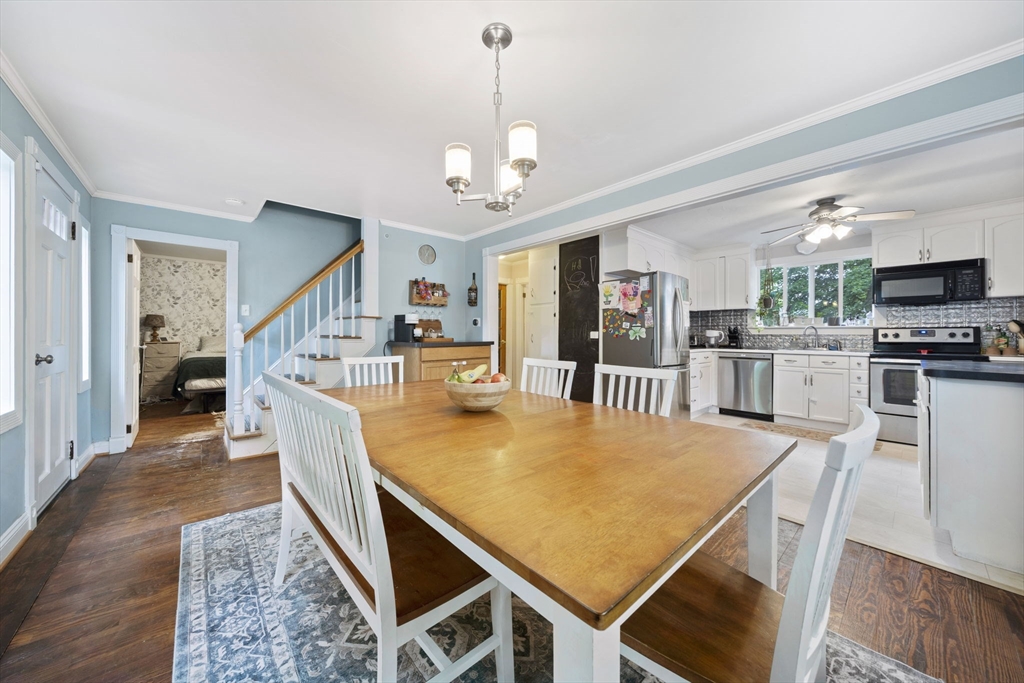 285 Raynor Ave