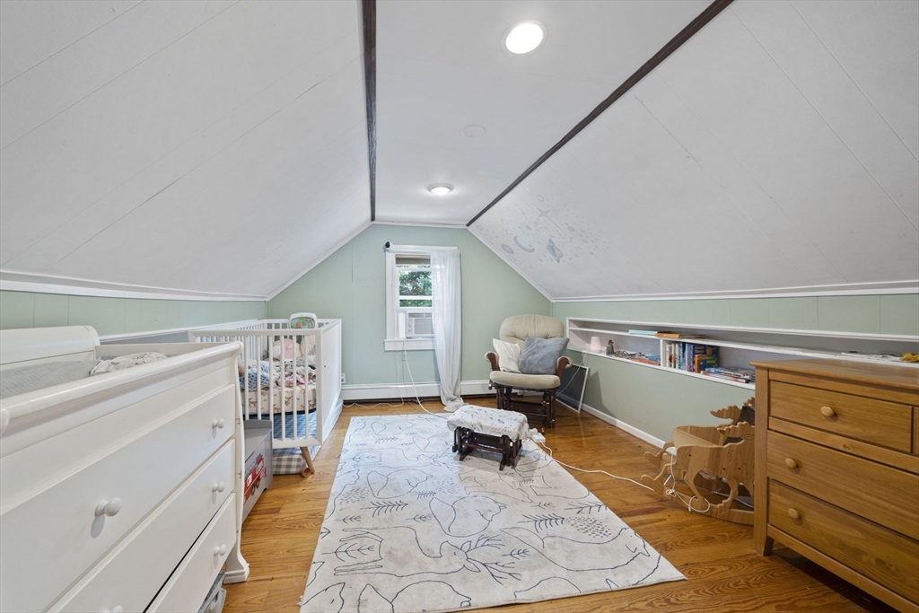 285 Raynor Ave