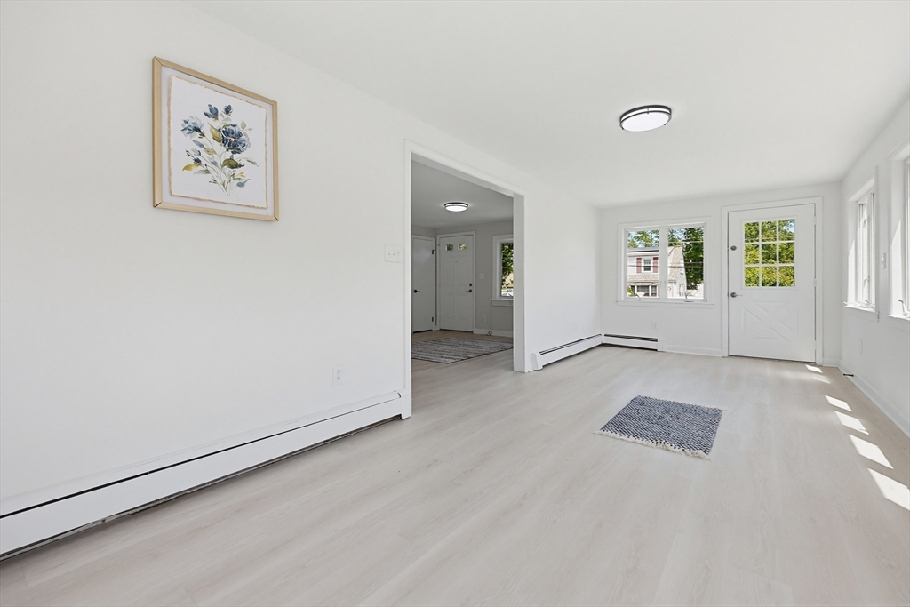 6 Almond Dr