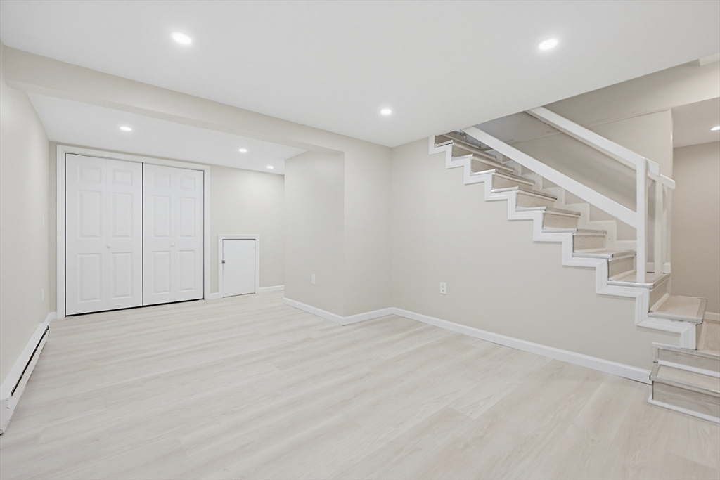 6 Almond Dr