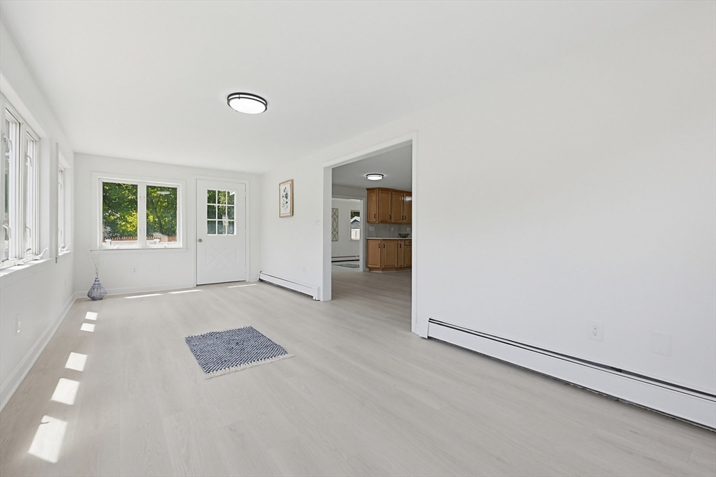 6 Almond Dr