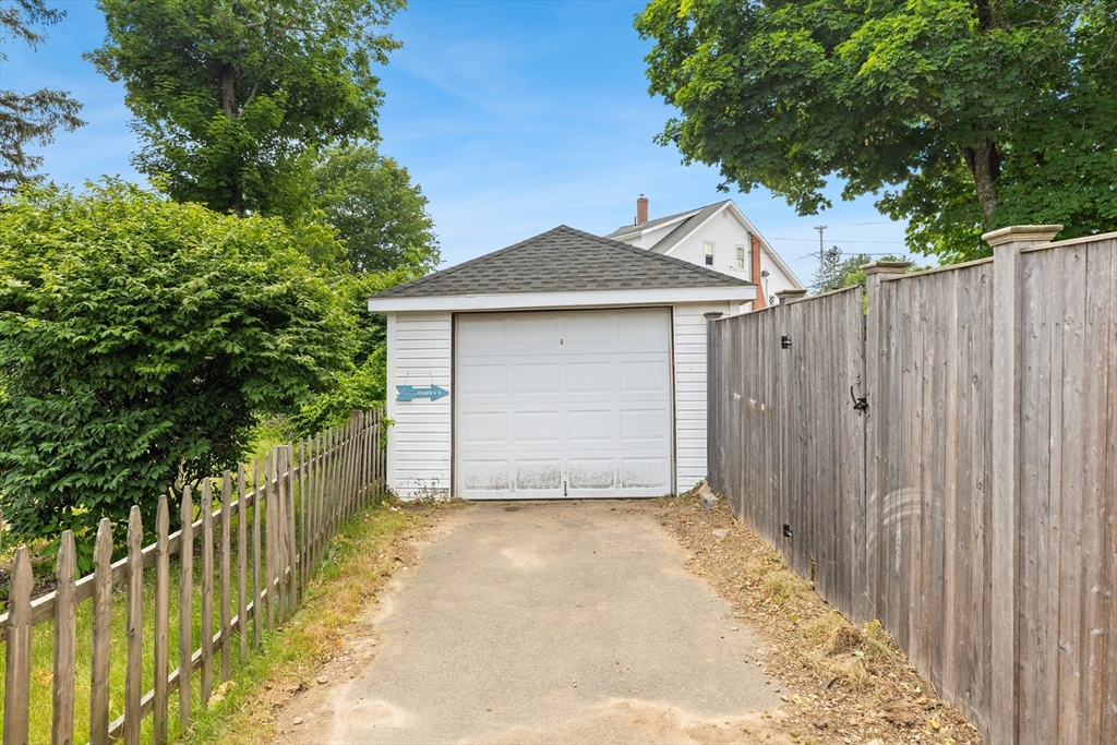 11 Shields Ave
