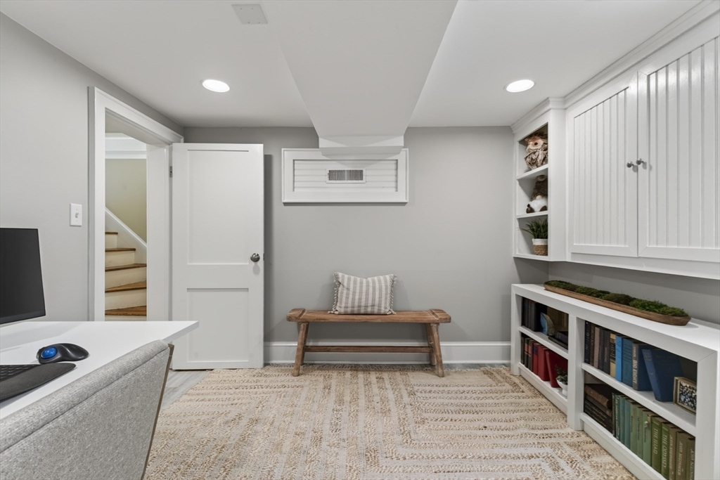165 Thacher