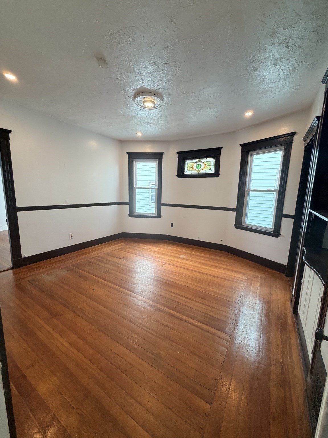 302 Washington St # 2
