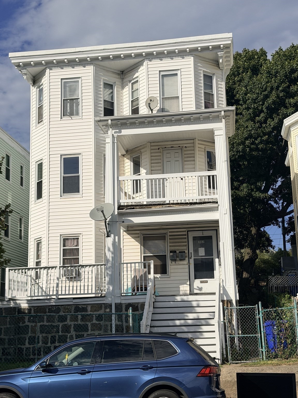 302 Washington St # 2
