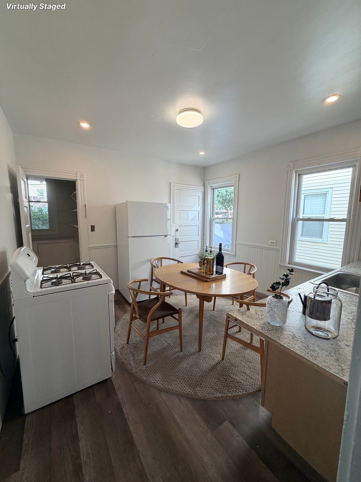 302 Washington St # 2