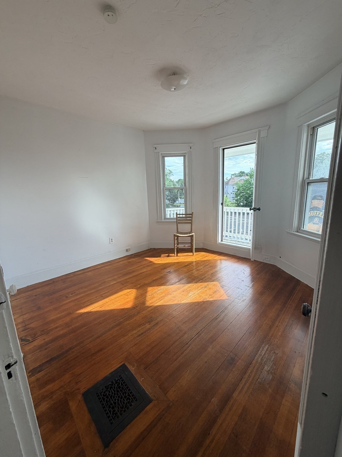 302 Washington St # 2
