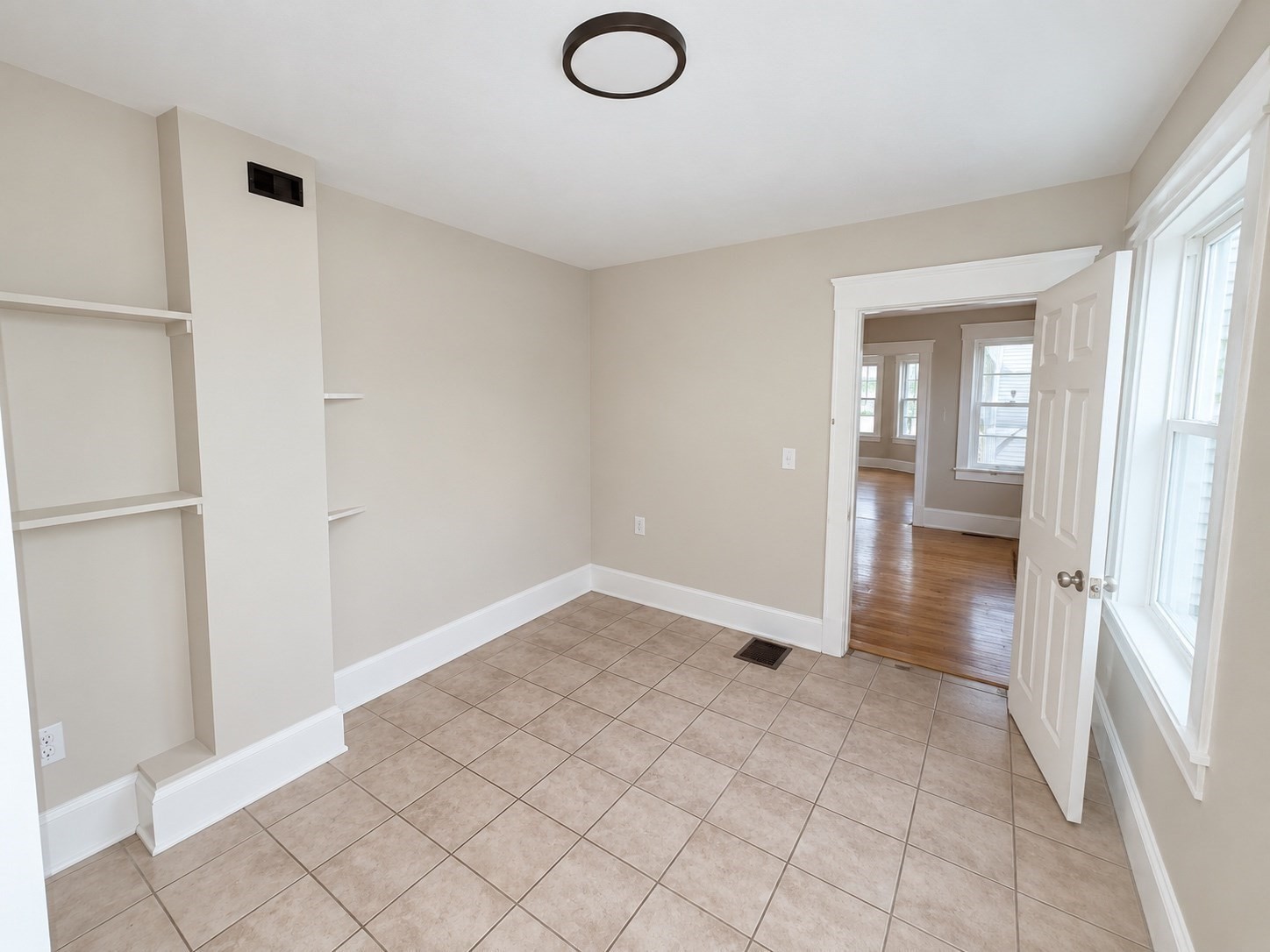 46 Grove St # 3