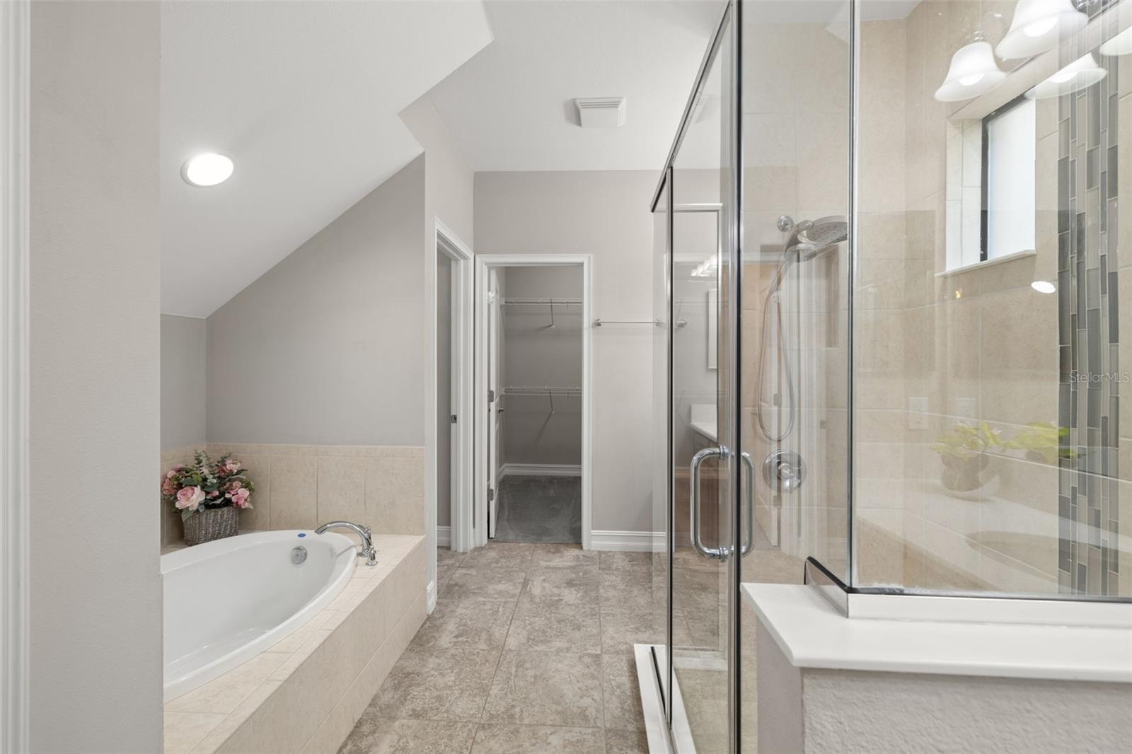 4084 CANINO CT