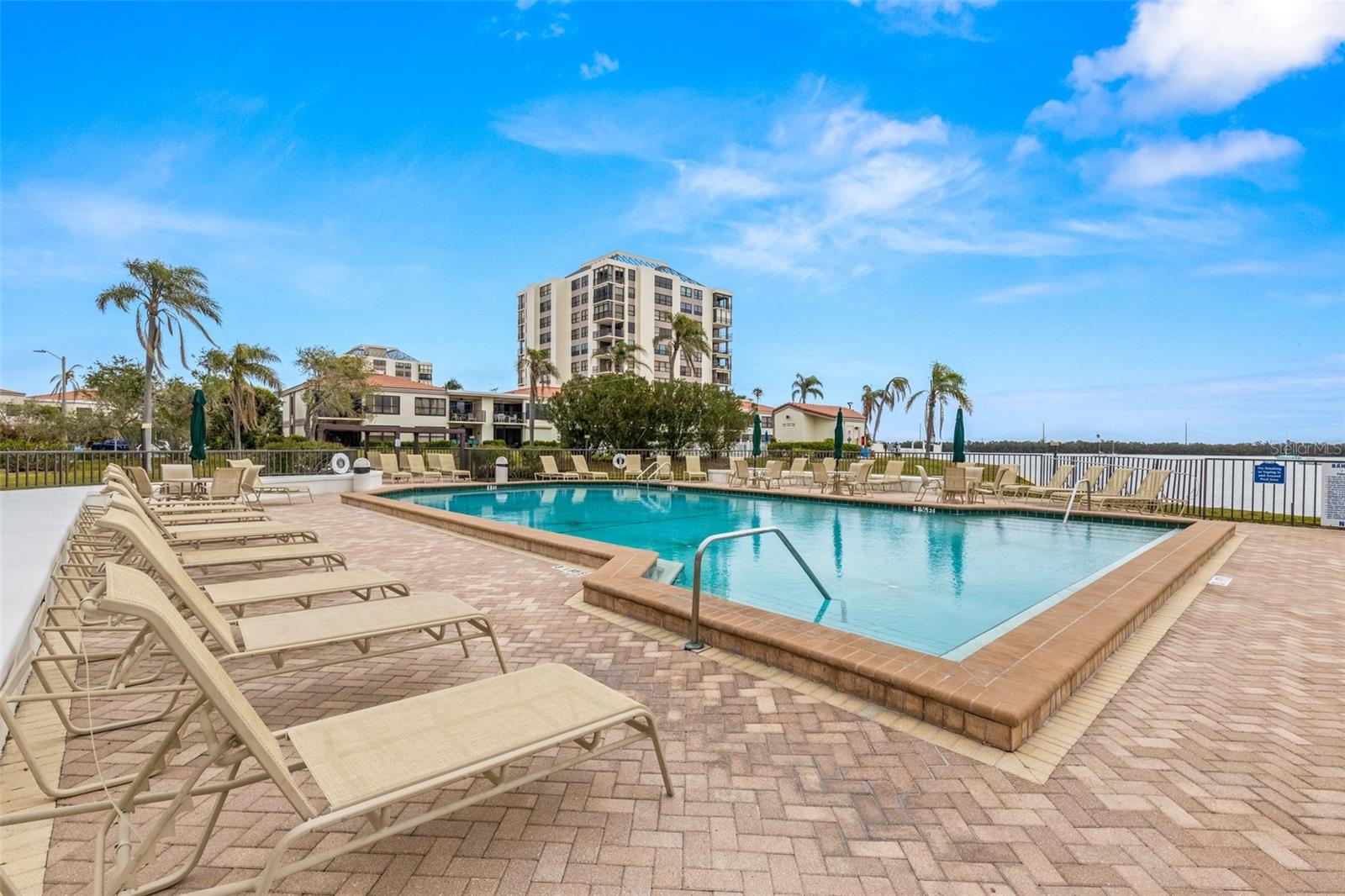 6287 BAHIA DEL MAR CIR ##208