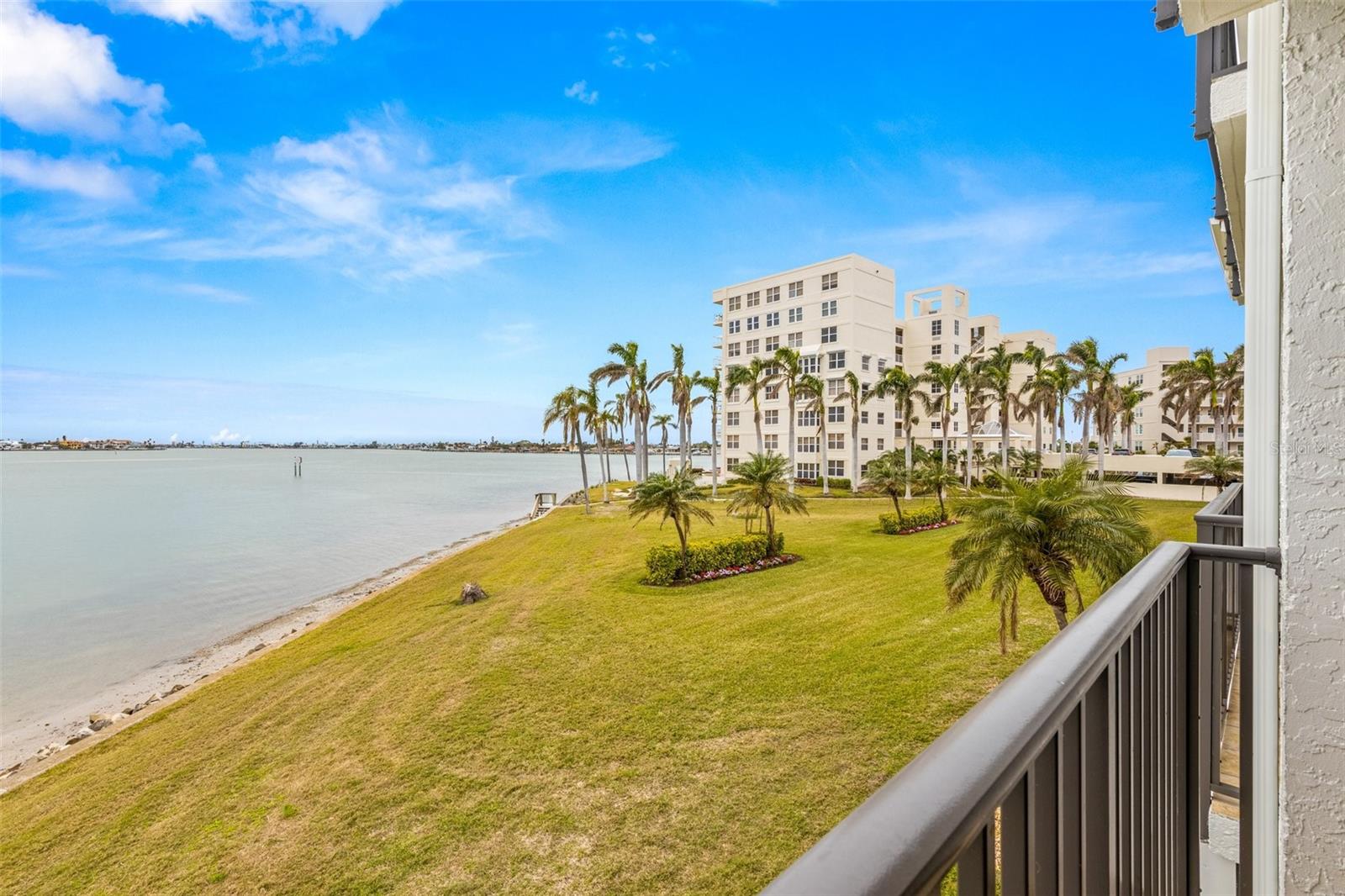 6287 BAHIA DEL MAR CIR ##208