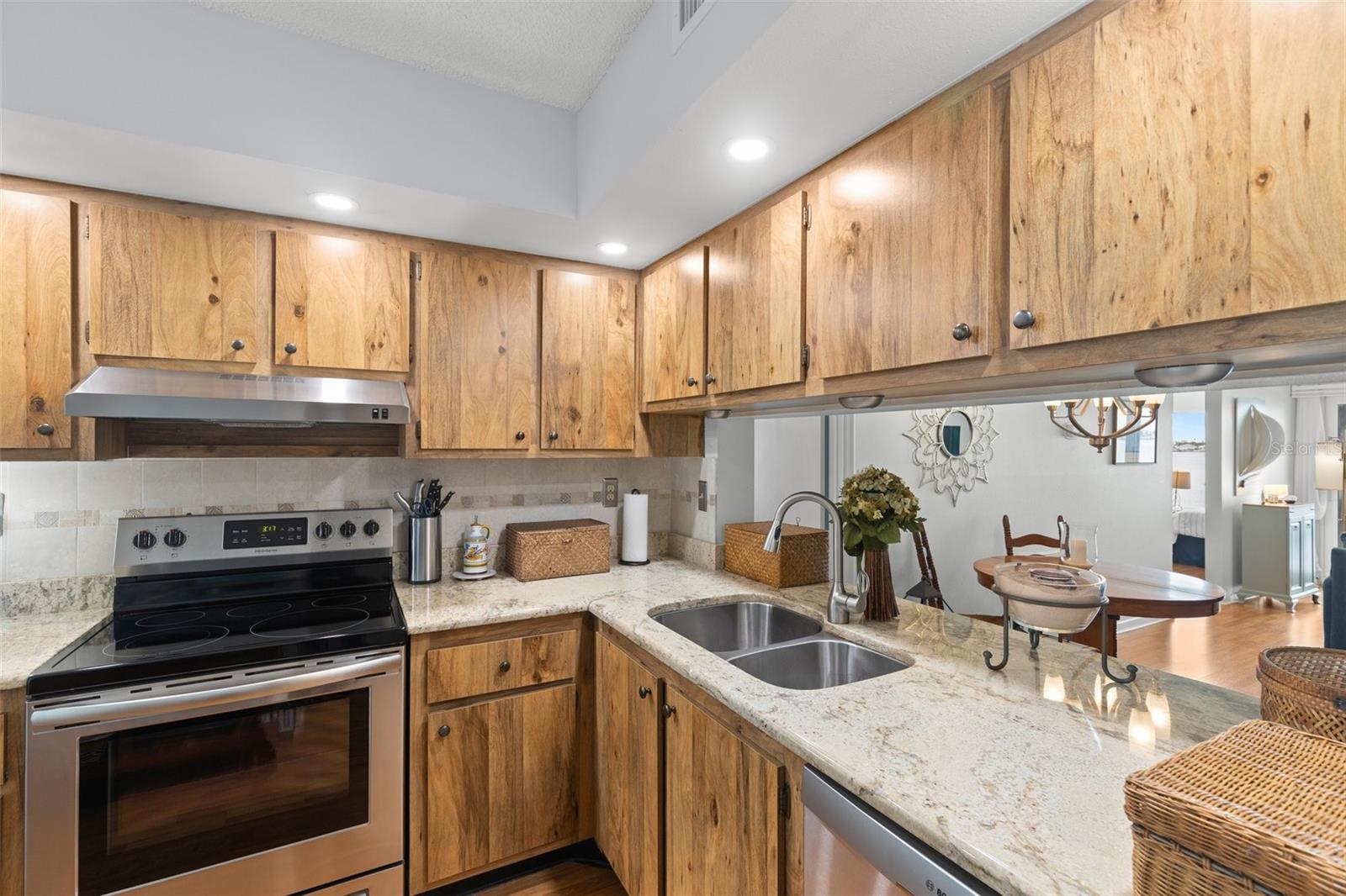 6287 BAHIA DEL MAR CIR ##208