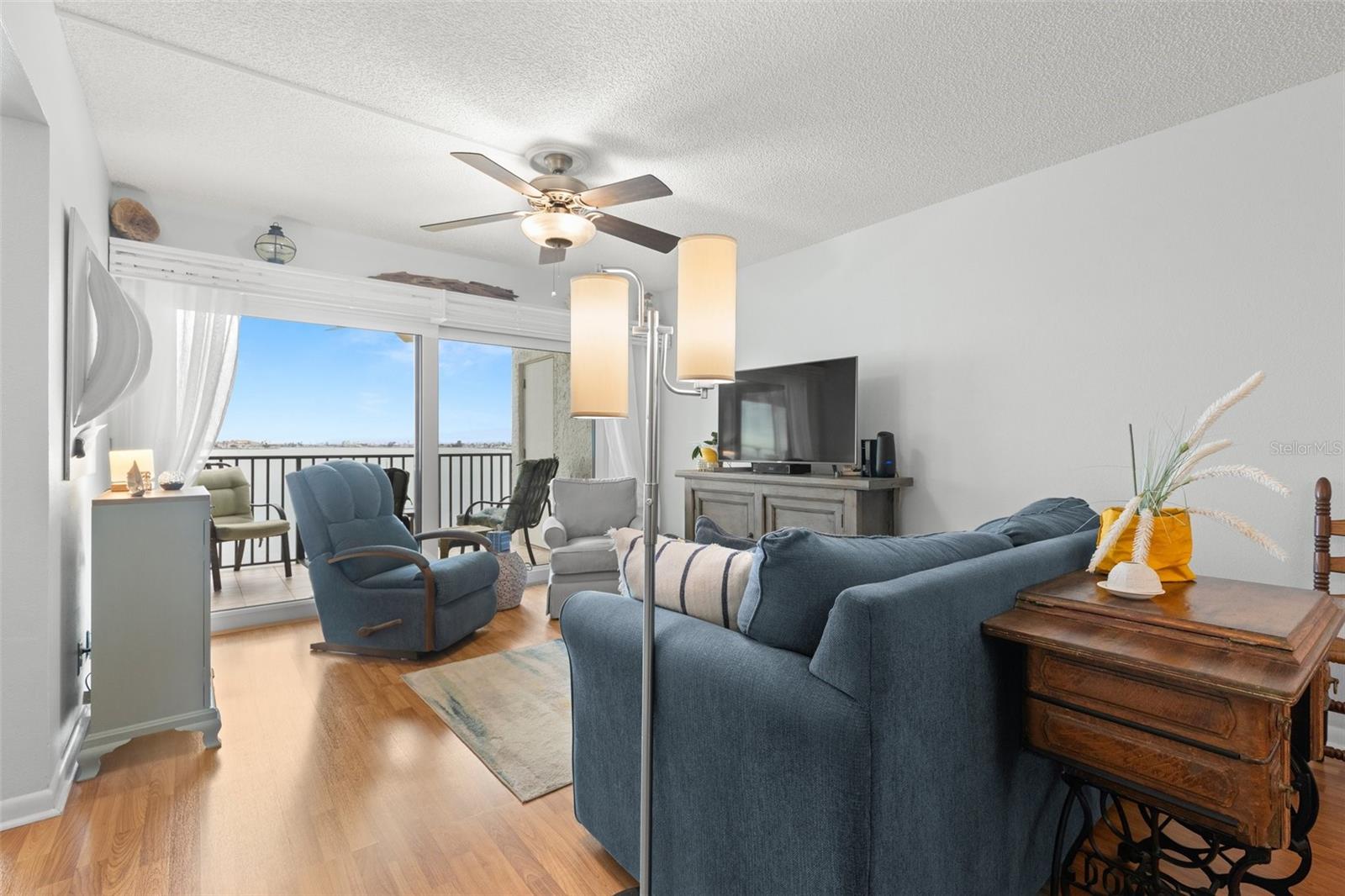 6287 BAHIA DEL MAR CIR ##208